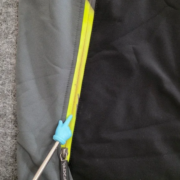 Men's Black and Blue Jacket - Picture 14 of 15